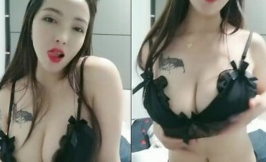 Yu Jie - Big Breasts - Naihe bị ám ảnh bởi bộ trang phục này, ai cũng yêu quý cô ấy, cô ấy tràn ngập sự lăng nhăng, ngoáy ngoáy âm hộ và dùng tay rẻ tiền, xoa bóp bộ ngực lớn cho sừng.
