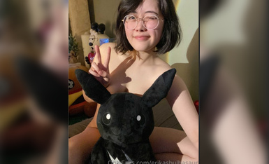 God looks like a star's extremely contrasting bitch 23-year-old international student cute glasses girl EriKas private photos (1)