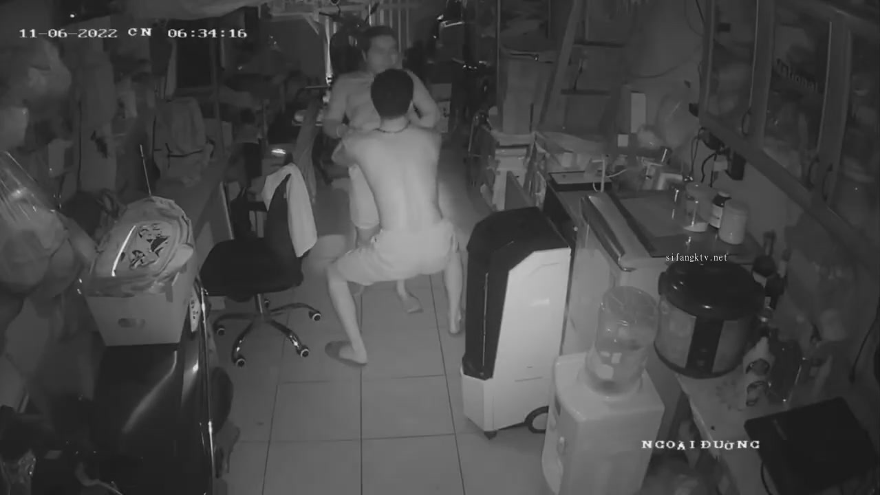 2023 Newest Hacker Hacking Home Camera Sneak Peek Pop Collection Little Brother Standing Without Condom Screwing Daughter-In-Law's Pussy Cum Runs All Over The Place (17)
