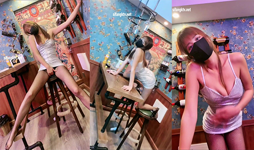 Youthful and invincible, slender, extremely long legs, temperament goddess girl [Ding Ding sister] private shoot ~ strip nude dance temptation, harassment call self-touch eat cock on top (6)