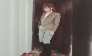 슈퍼 긴 다리 미녀] 윤얼 웨이신 대규모 스포츠카 복지 컬렉션 (1)