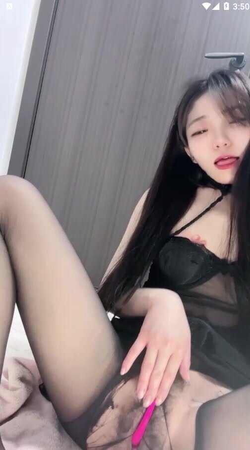 The best among the best beauties, the goddess among goddesses [Shangguan Wan'er] 7-1's latest work! The face and body are both top notch! Beautiful legs and butt in black stockings